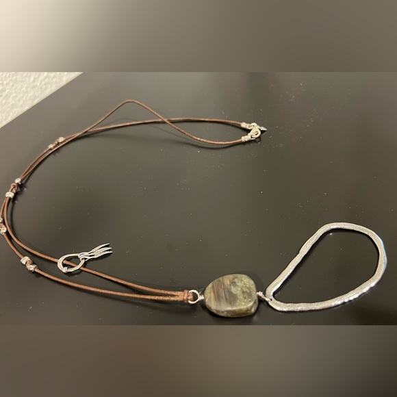 Silpada Labradorite and sterling silver pendant necklace. - Picture 3 of 4